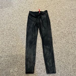 SPANX FAUX WET LEATHER LOOKING LEGGINGS